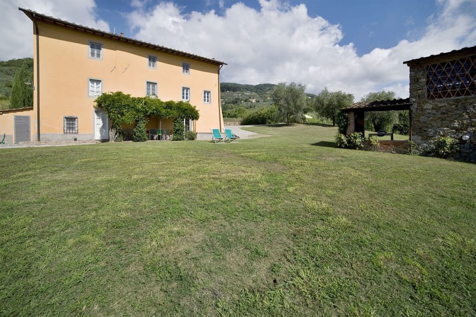 Building Exterior, Garden
