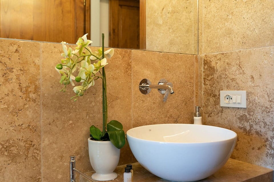 Bathroom, Room Detail