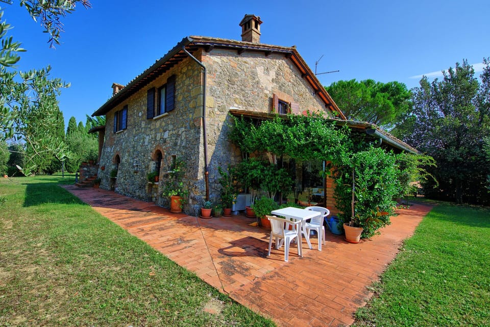 Building Exterior, Outdoor