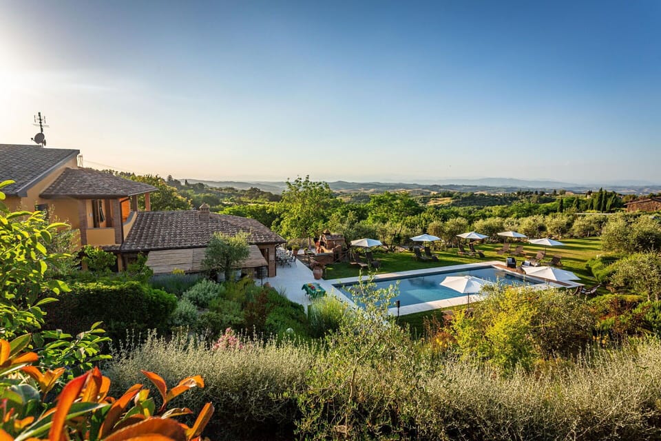 Building Exterior, Garden, Outdoor, Pool, Scenic View
