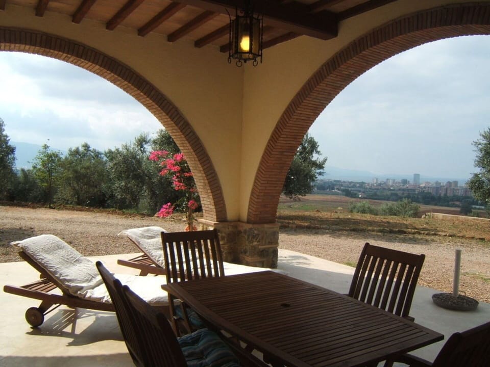 Balcony / Terrace / Patio