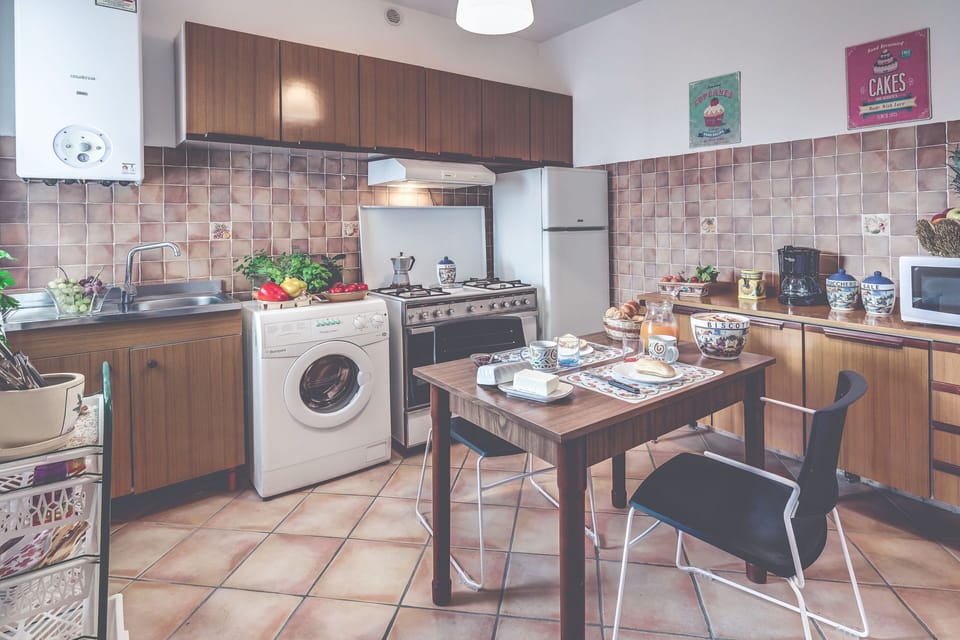 Food, Kitchen, Room Detail