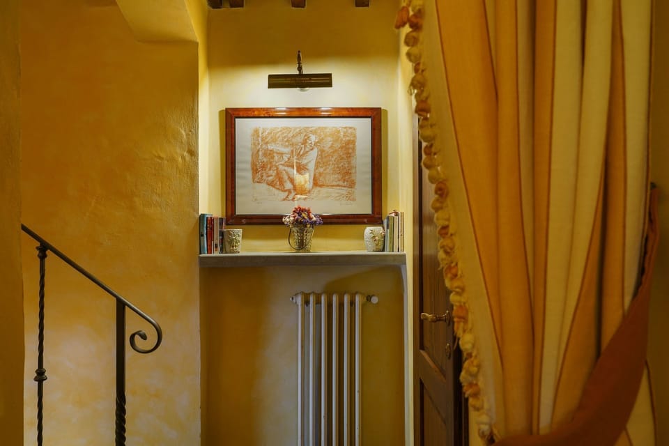 Room Detail