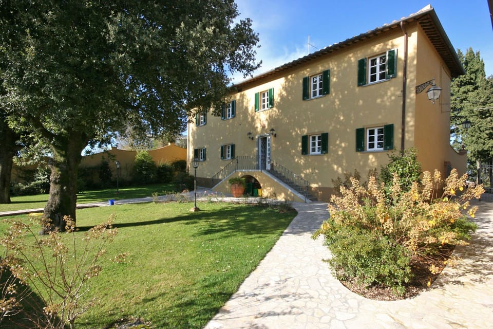 Building Exterior, Garden