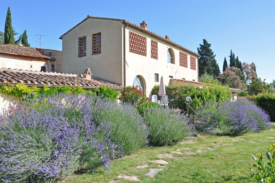 Building Exterior, Outdoor