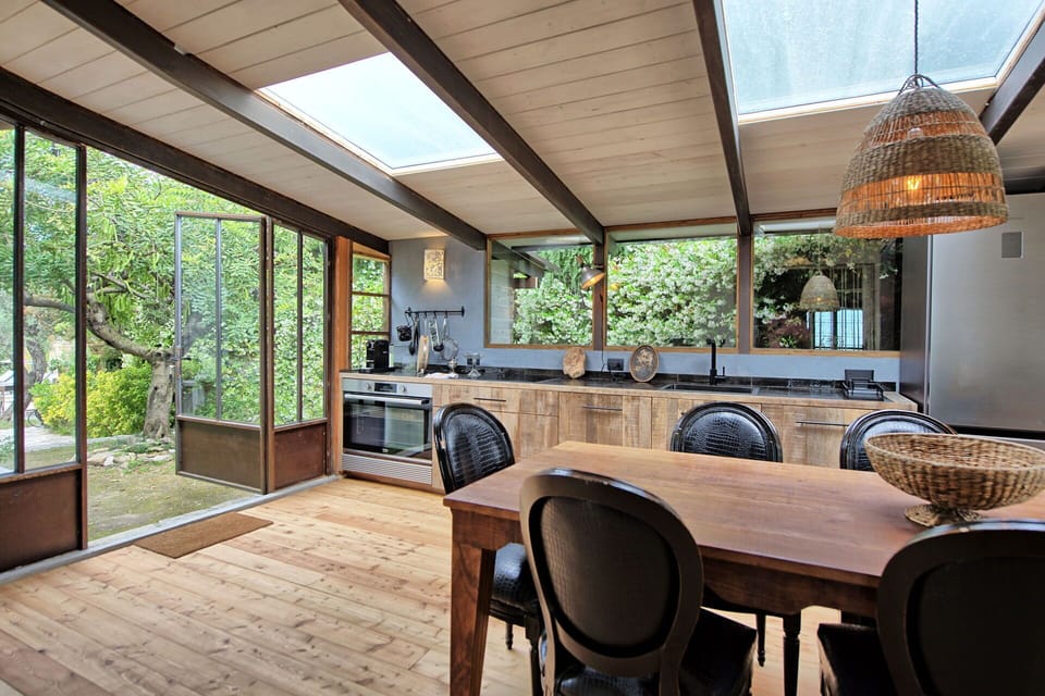 Dining Room, Kitchen