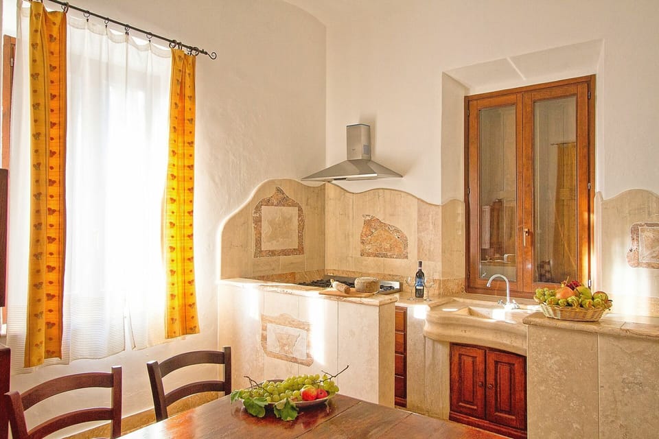 Dining Room, Kitchen