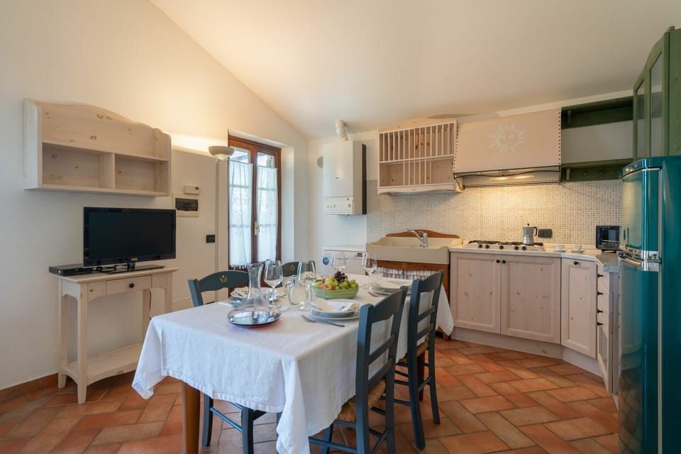 rocche-di-valiano-chianti-castelnuovo-berardenga-ortensia-living-room