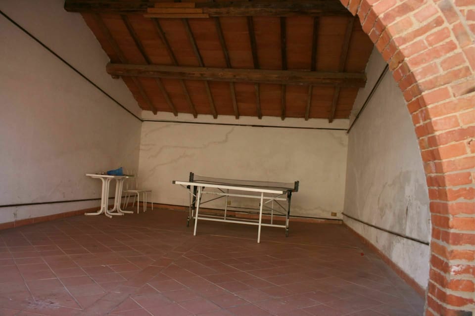 Property, Room, Building, Attic, Loft, Handrail, Floor, House