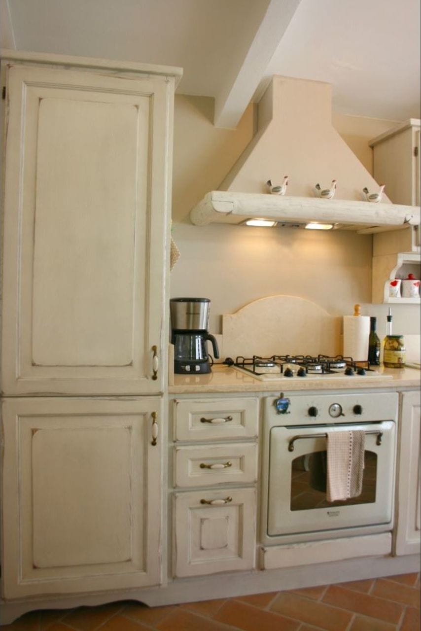 Cabinetry, Room, Furniture, Property, Kitchen, Countertop, Interior Design, Floor, Lighting, House