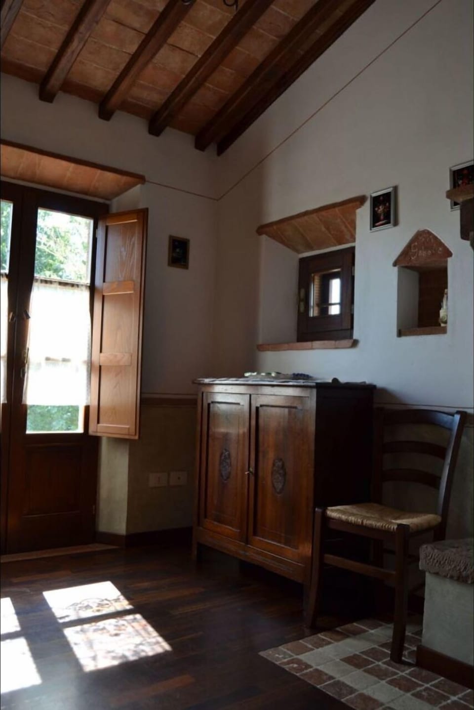 Room, Building, Property, House, Architecture, Daylighting, Furniture, Interior Design, Hardwood, Wood