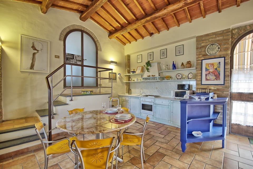 Dining Room, Kitchen