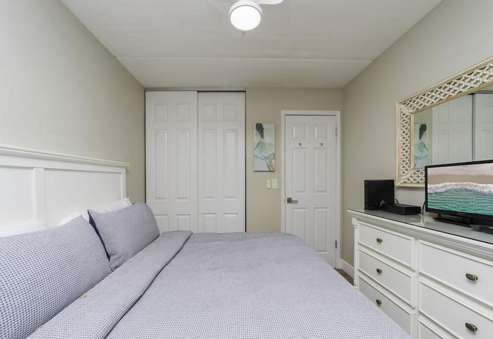 Bedroom - King Bed