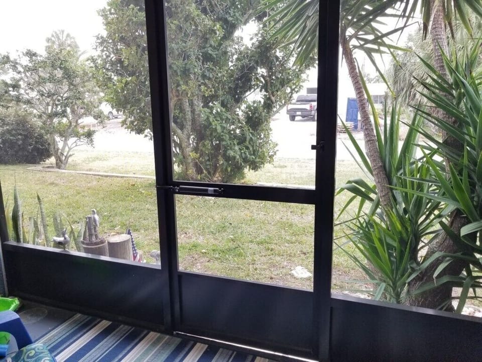 Screened-in Lanai