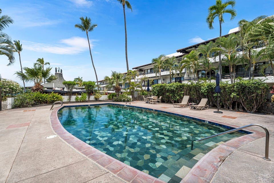 Common area Pool 1 at our Kona Oceanfront Condo