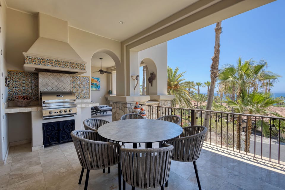 Private Terrace and Grill