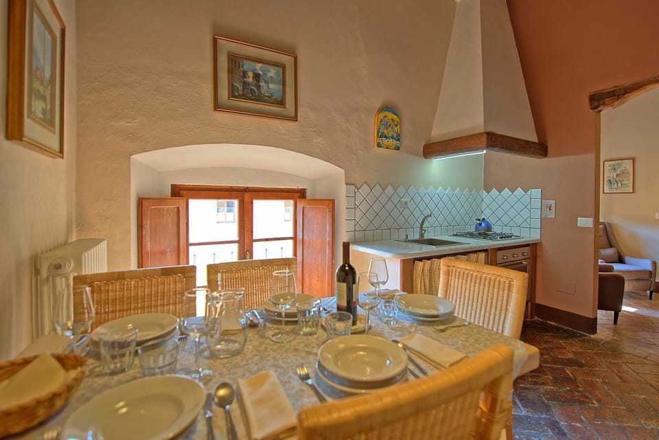 Dining Room, Kitchen