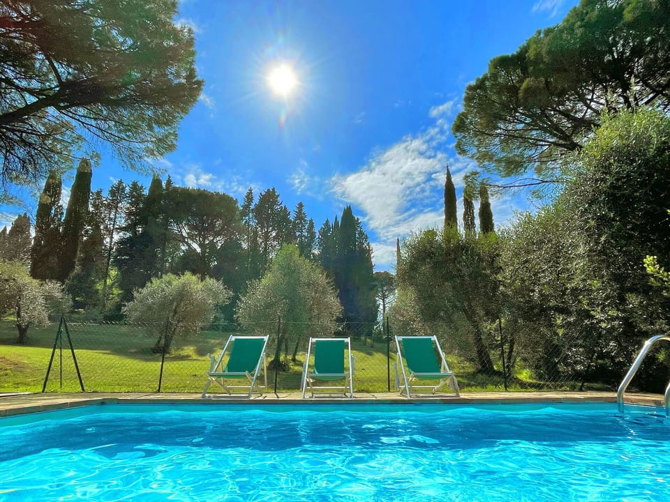 Blue, Swimming Pool, Outdoor Furniture, Resort, Shade, Garden, Eco Hotel, Thermae, Landscaping, Sunlounger