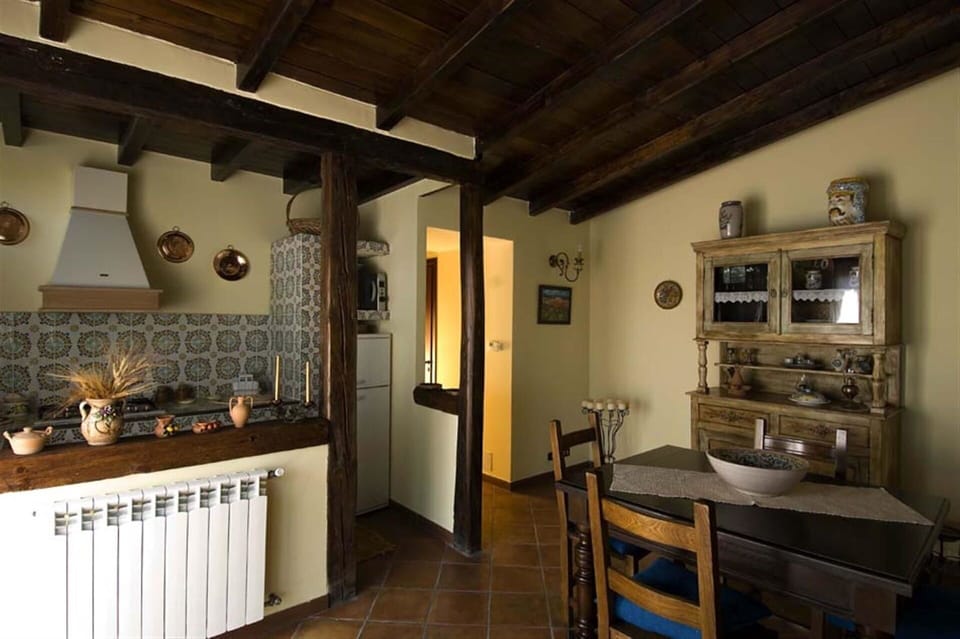 Property, Room, Building, Interior Design, Furniture, House, Ceiling, Floor, Kitchen, Architecture