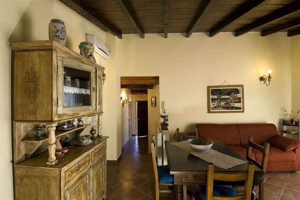 Room, Property, Building, Interior Design, House, Furniture, Ceiling, Architecture, Real Estate, Floor