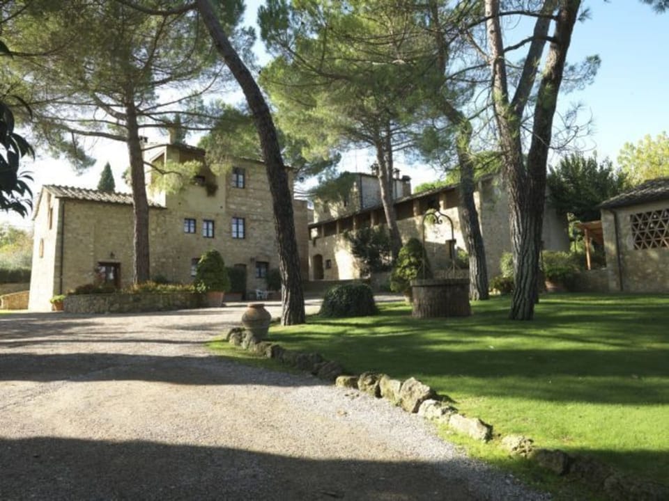 Building Exterior, Outdoor