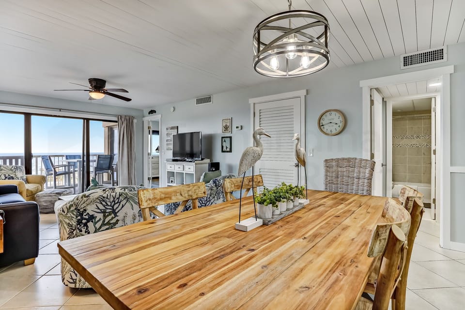 Dining Area with Ocean View