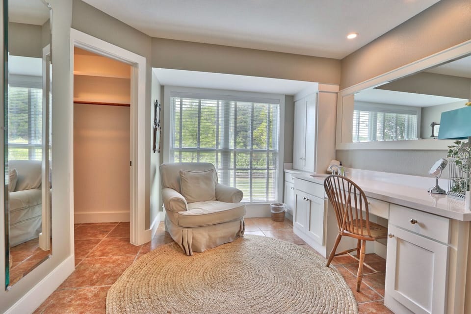 Sitting area in master bedroom