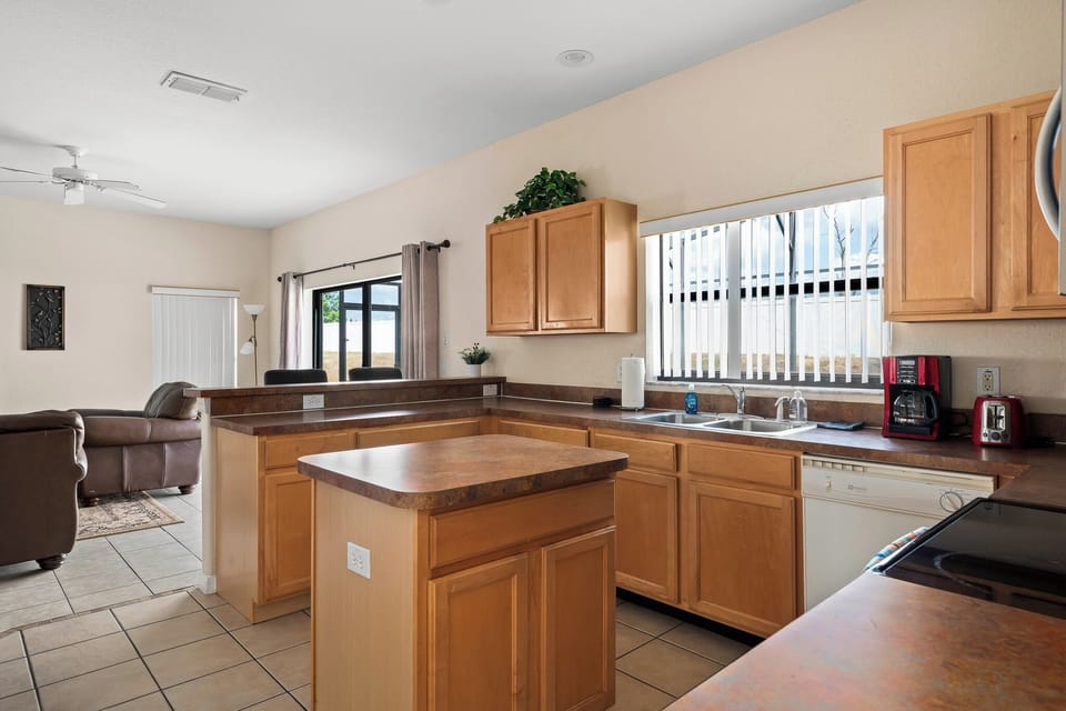 Kitchen (3)