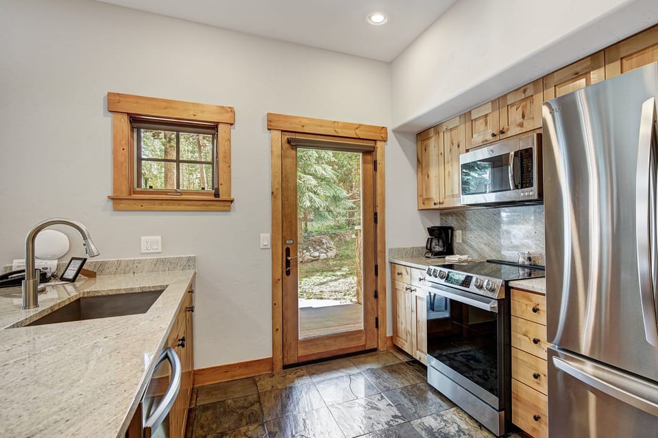 Indoors, Door, Sink, Sink Faucet, Appliance