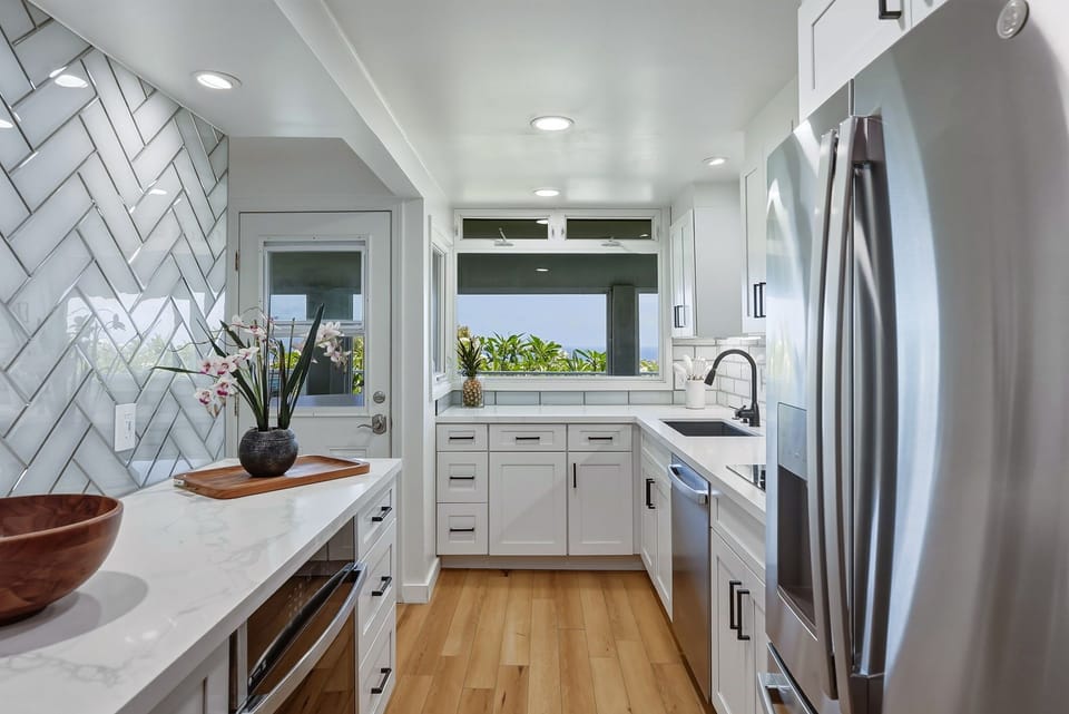 Fully equipped, modern kitchen ready for everything from quick breakfasts to family feasts