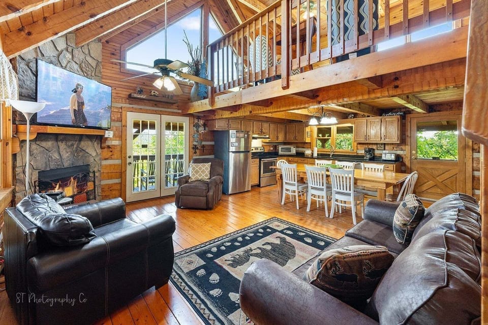 Furniture, Indoors, Living Room, Couch, Home Decor