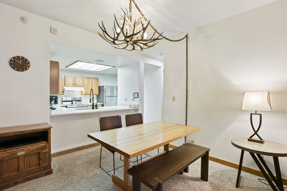 Dining Room, Dining Table, Furniture, Indoors, Table