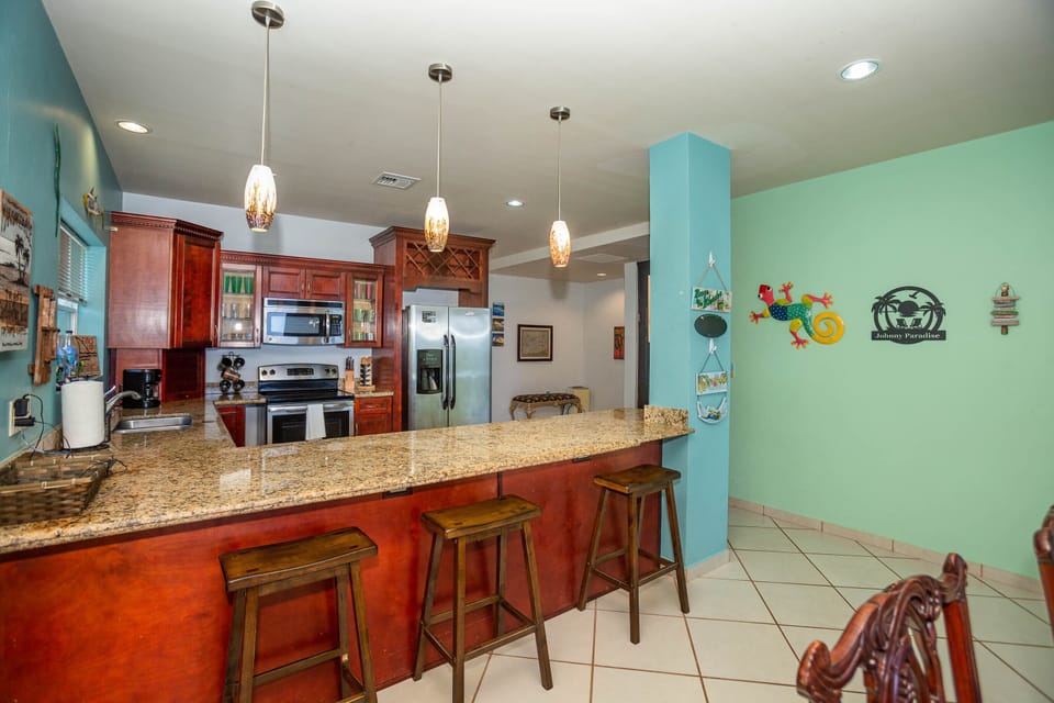 breakfast bar