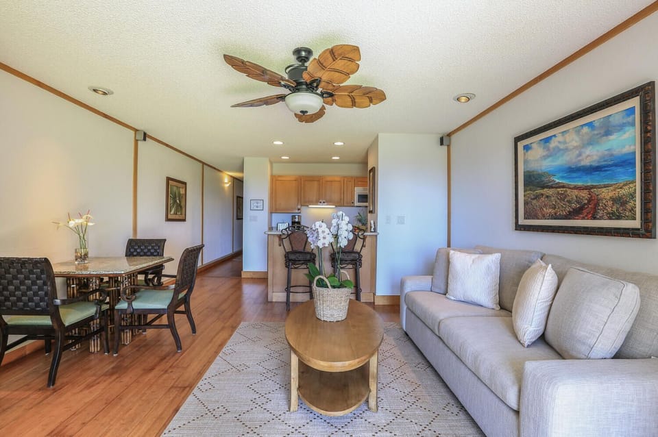 Kapaa Shore 117 Living Room