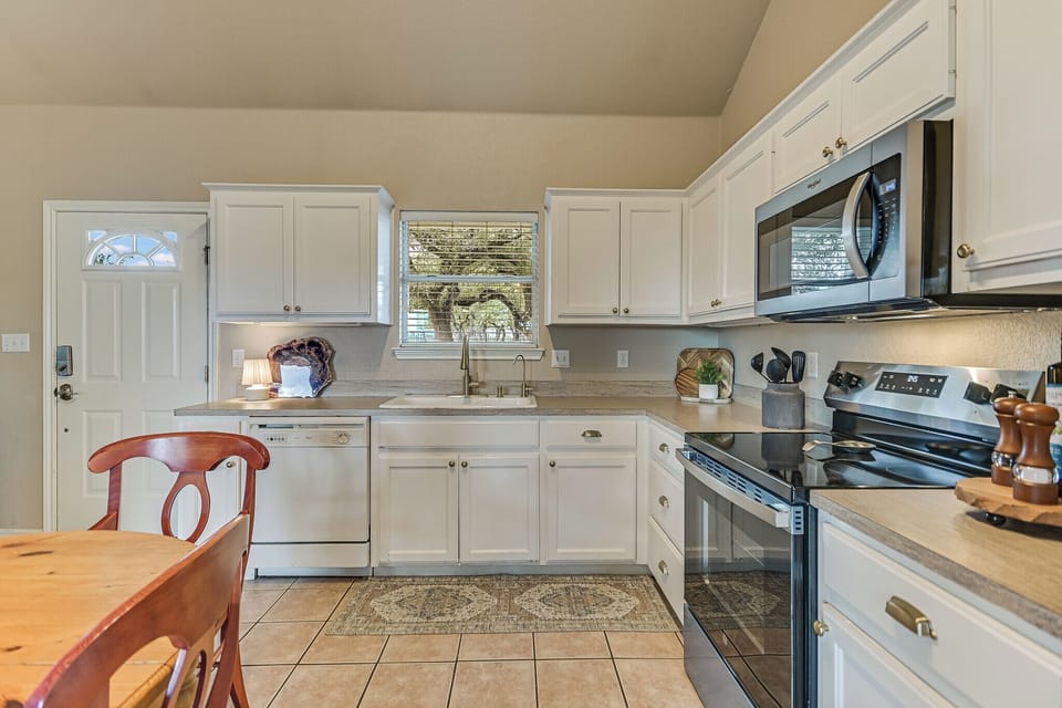 Fully stocked with all appliances
