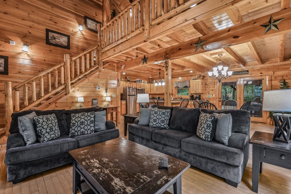 Indoors, Furniture, Living Room, Hardwood, Couch