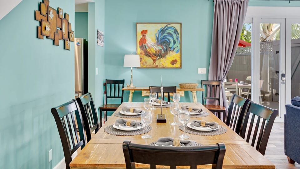 Take you pick... dine indoors or out...