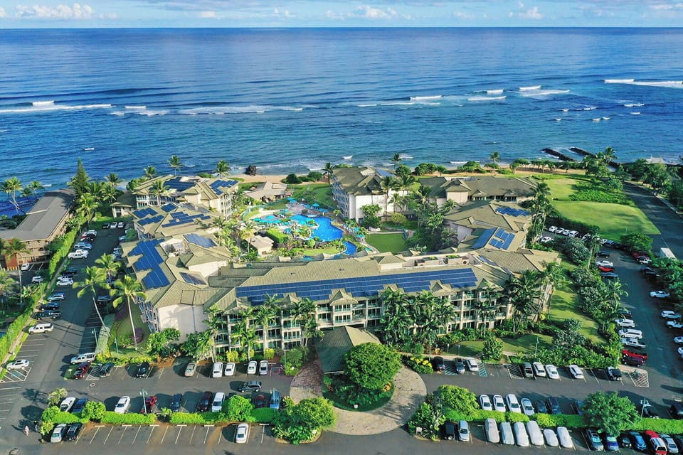 Oceanfront Waipouli Beach Resort