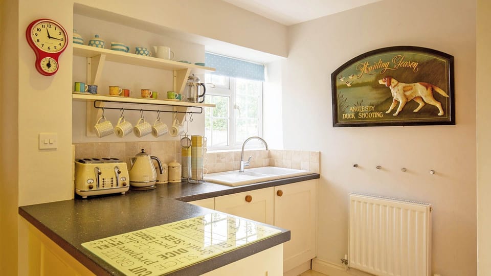 Kitchen, Swallows Rest, Bolthole Retreats