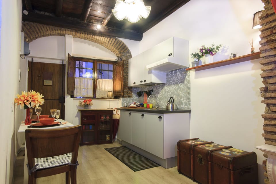 Property, Room, Building, Interior Design, Furniture, House, Ceiling, Floor, Real Estate, Kitchen
