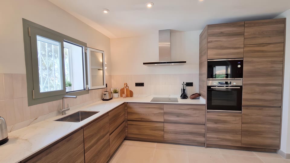 Open kitchen