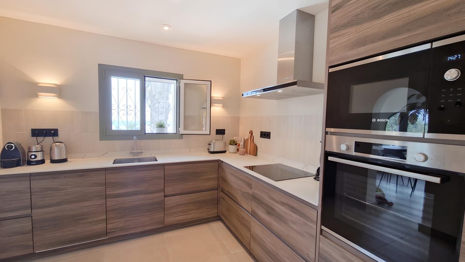 Open kitchen