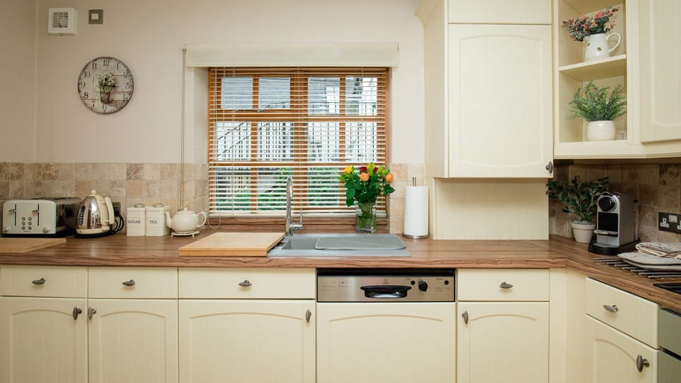 Kitchen, Teagles, Bolthole Retreats