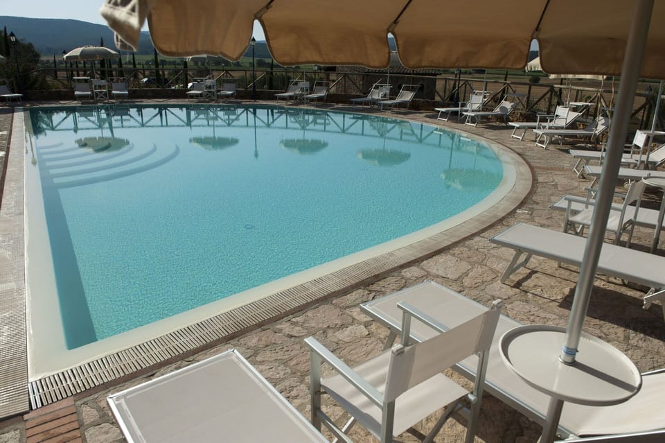 Swimming Pool, Property, Resort, Azure, Vacation, Leisure, Real Estate, Hotel, Building, House
