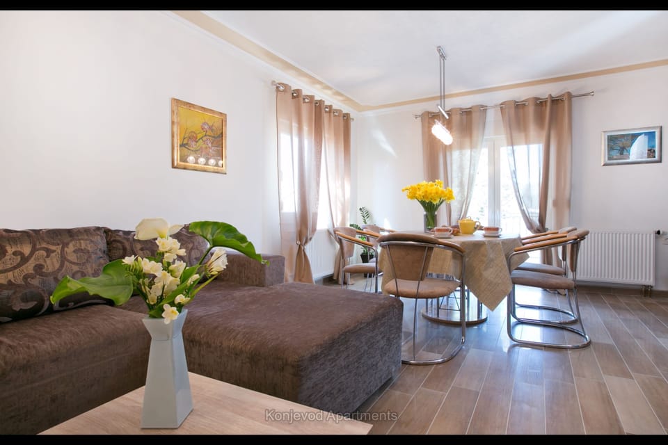 Bright, spacious living room