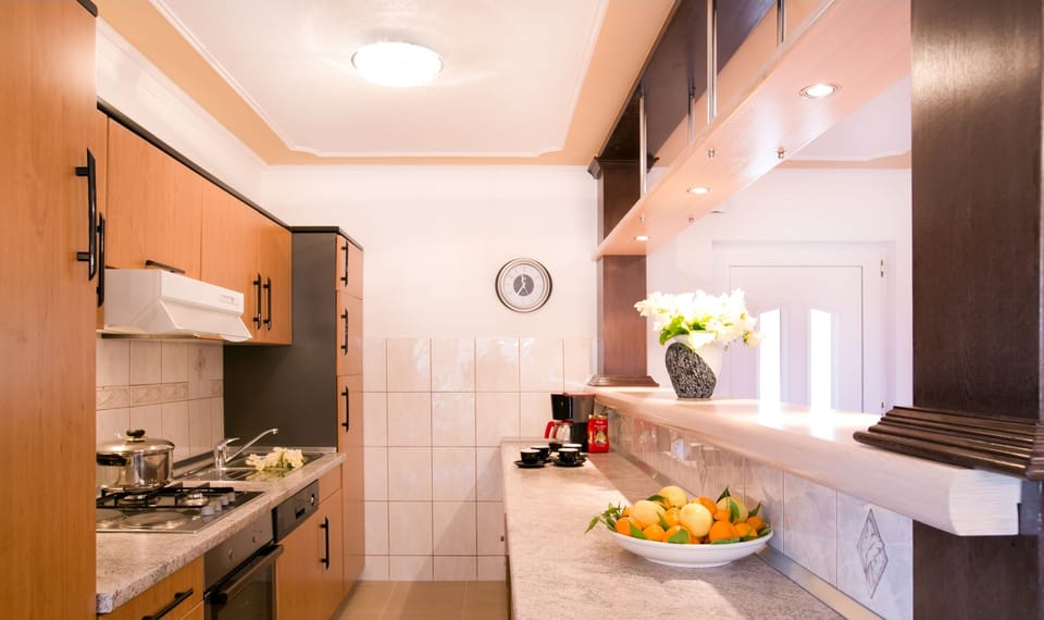 Fully equipped kitchen