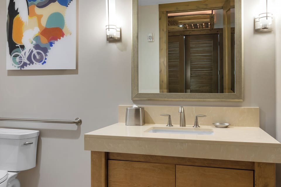 Bath-1br-avon-cw-1br-pres-ada-in-010