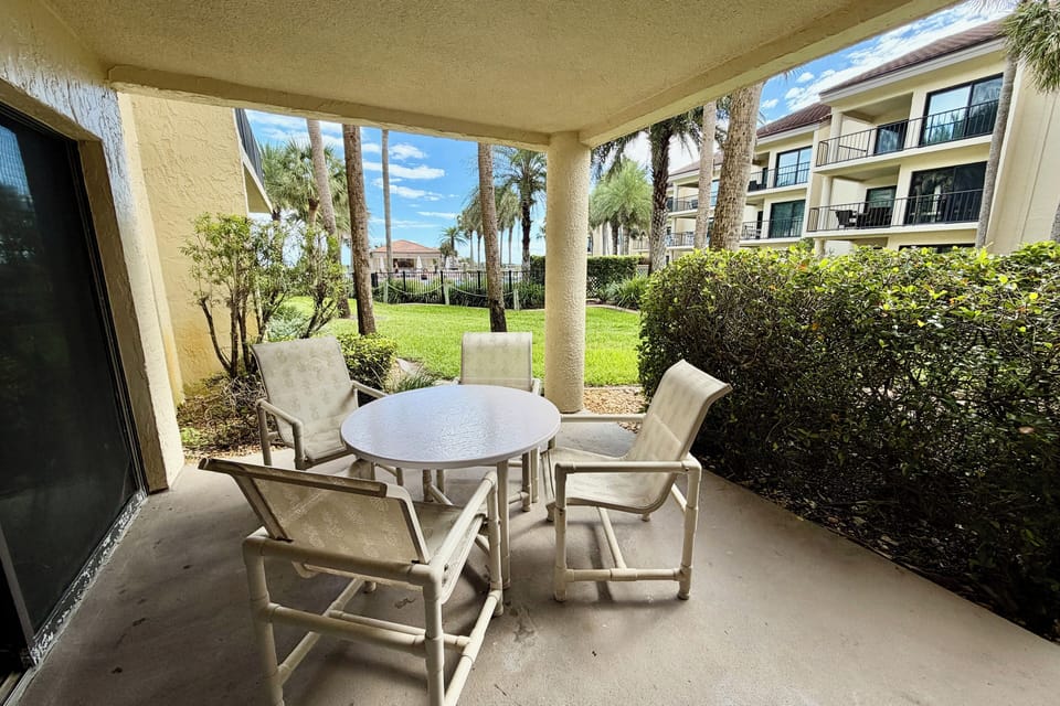 ocean side view/poolside patio