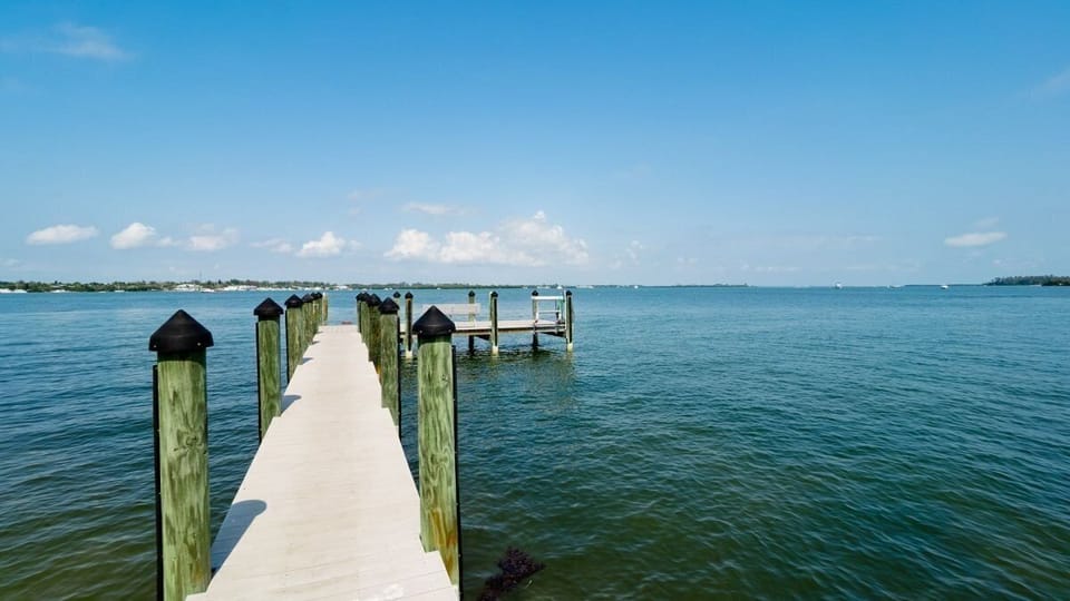 Dock