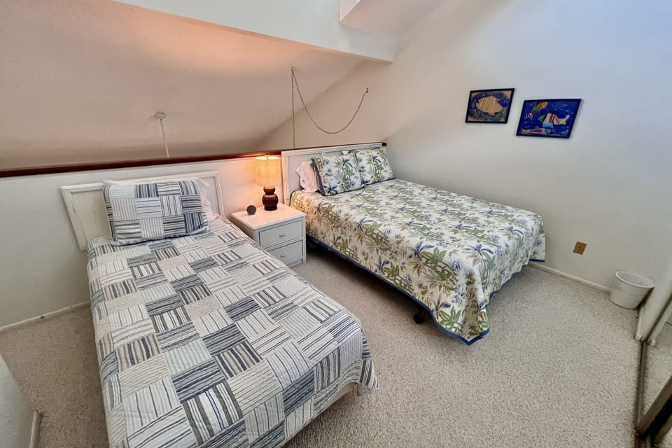 Bedroom 2 (upstairs)